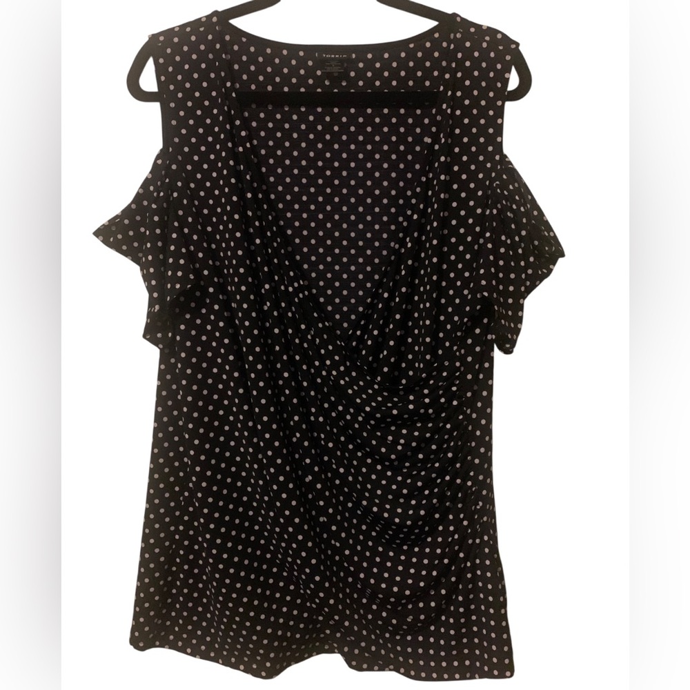 Torrid Black and White Polka Dot Cold Shoulder Blouse. NWOT